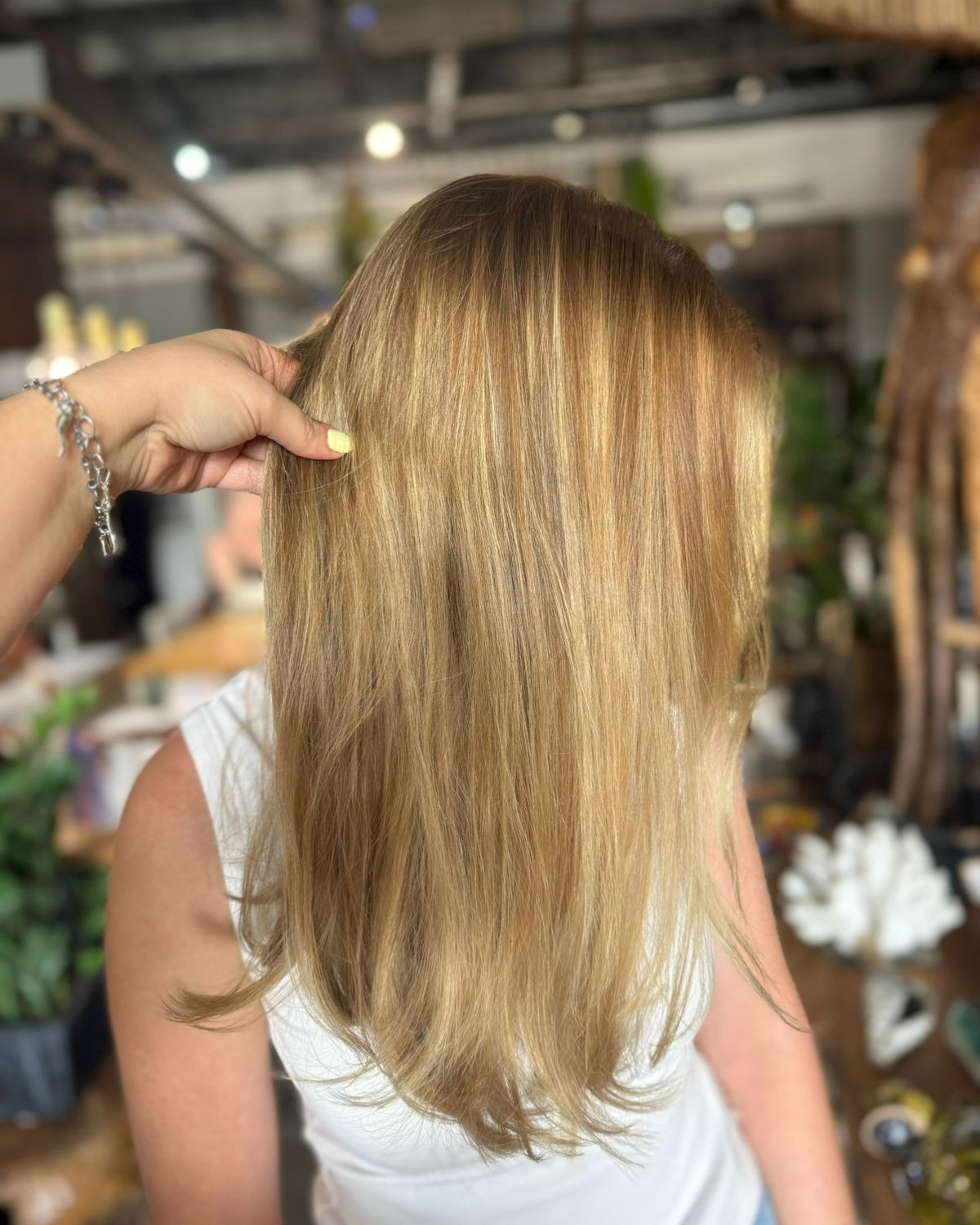 Glossy honey blonde colour from behind